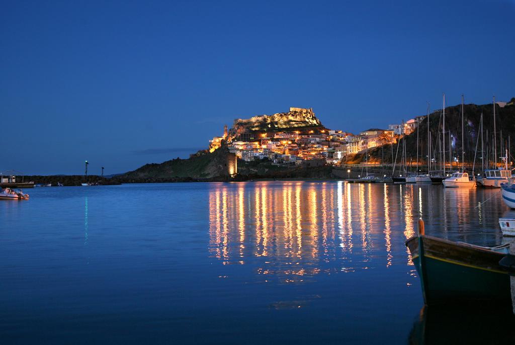 La Rosa Del Mare Apartment Castelsardo Bagian luar foto